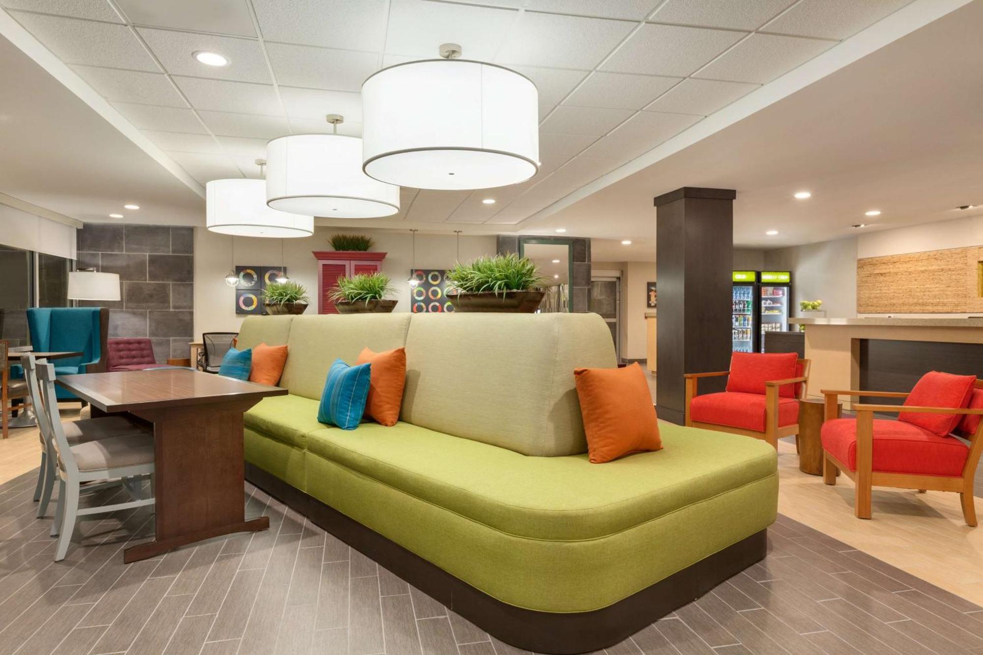 Home2 Suites By Hilton ג'ילט מראה חיצוני תמונה