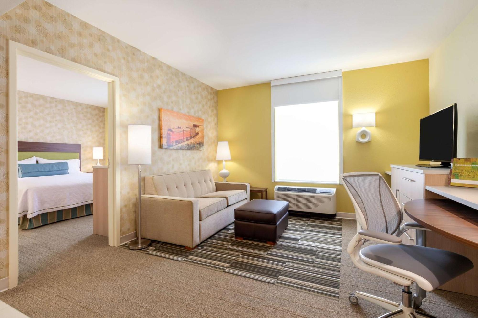 Home2 Suites By Hilton ג'ילט מראה חיצוני תמונה