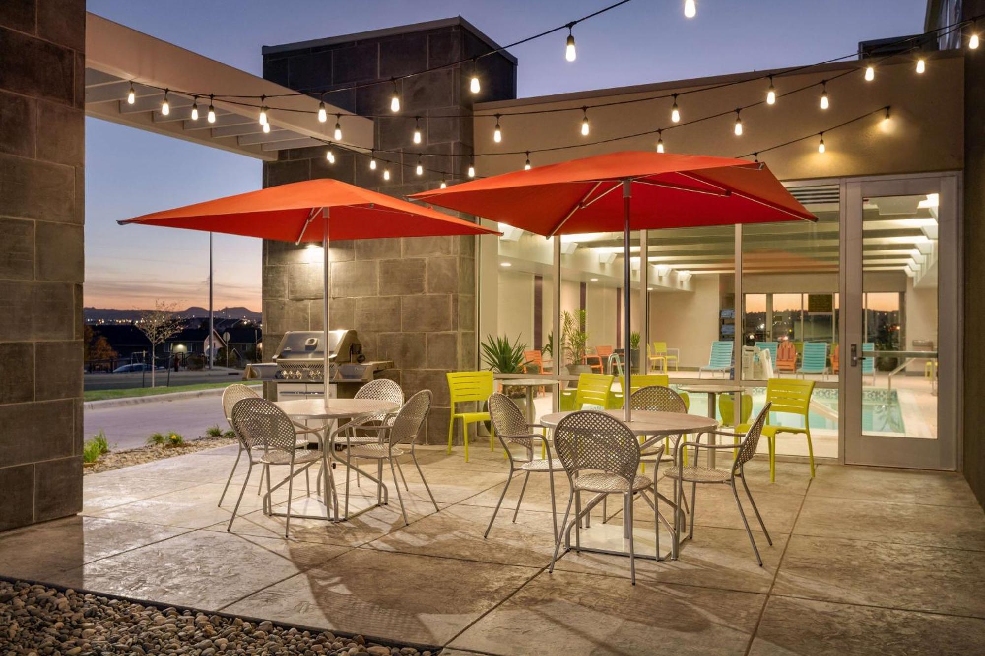 Home2 Suites By Hilton ג'ילט מראה חיצוני תמונה
